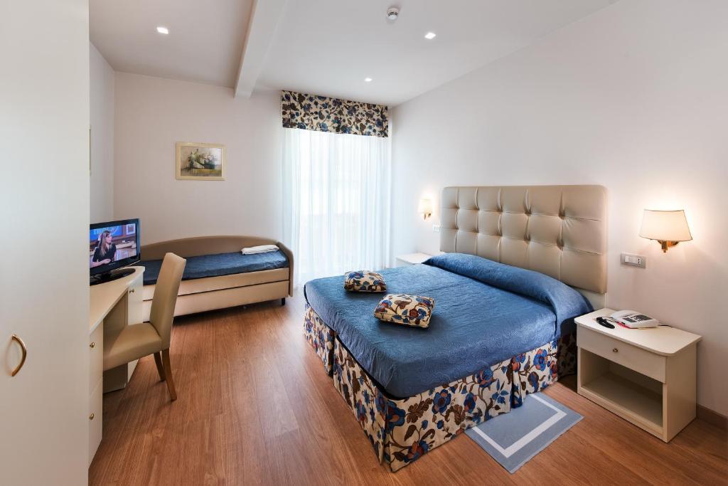 Hotel Bahia San Benedetto del Tronto Oda fotoğraf