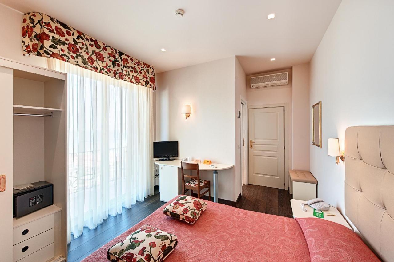 Hotel Bahia San Benedetto del Tronto Oda fotoğraf